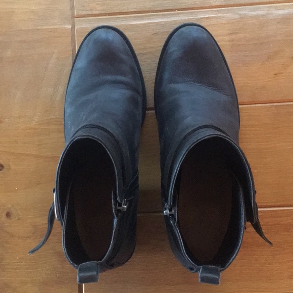 Vince Camuto Ankle Boots Size 8.5 - Picture 2 of 6